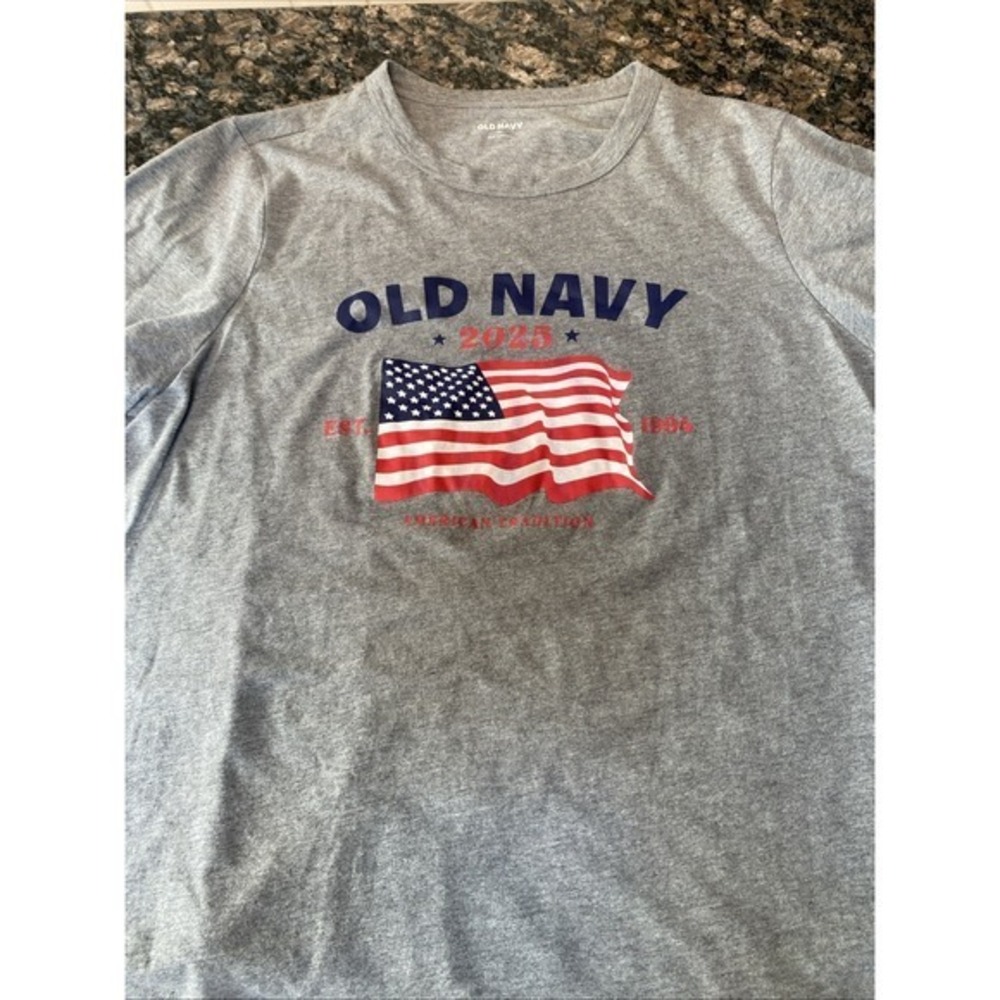 Old‎ Navy Tee Shirt XL 2025 American Flag Gray       3627